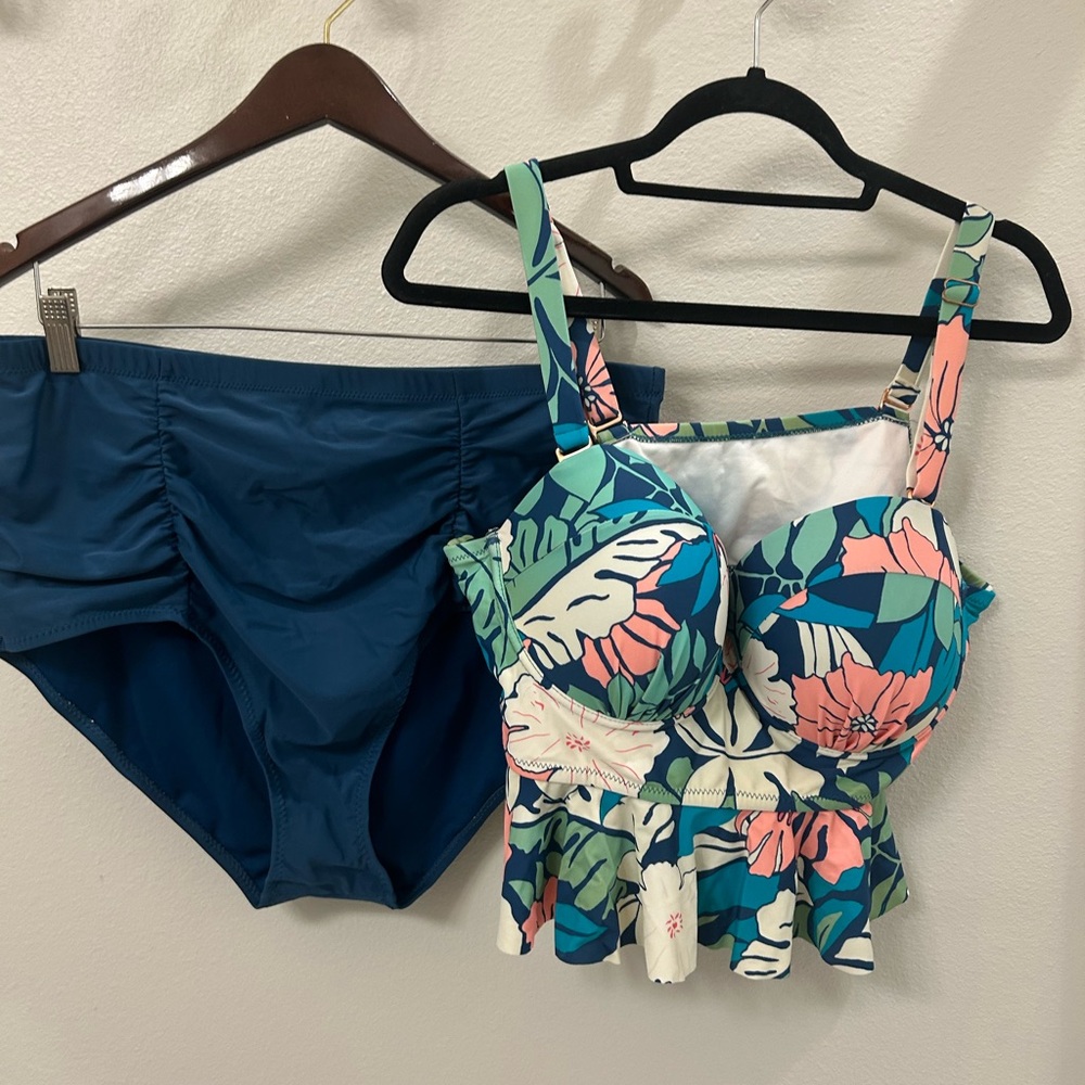 Raisins Bikini - Blue and Pink Floral